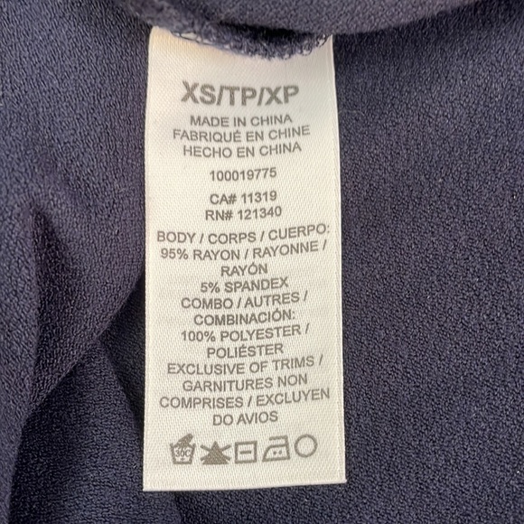 Dynamite Women’s Top with ruffle accents, Navy blue, Size XS - Picture 7 of 8